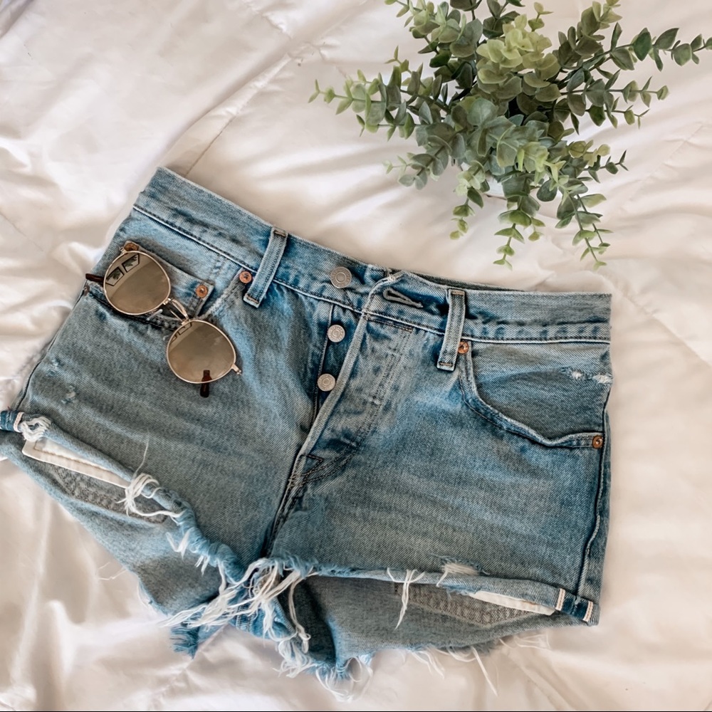 Levi’s Cutoff Shorts
